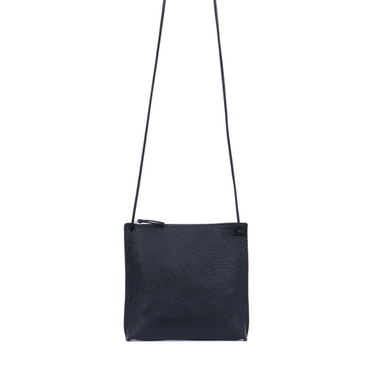 STRAPPY POUCH BLACK PEBBLED CALF